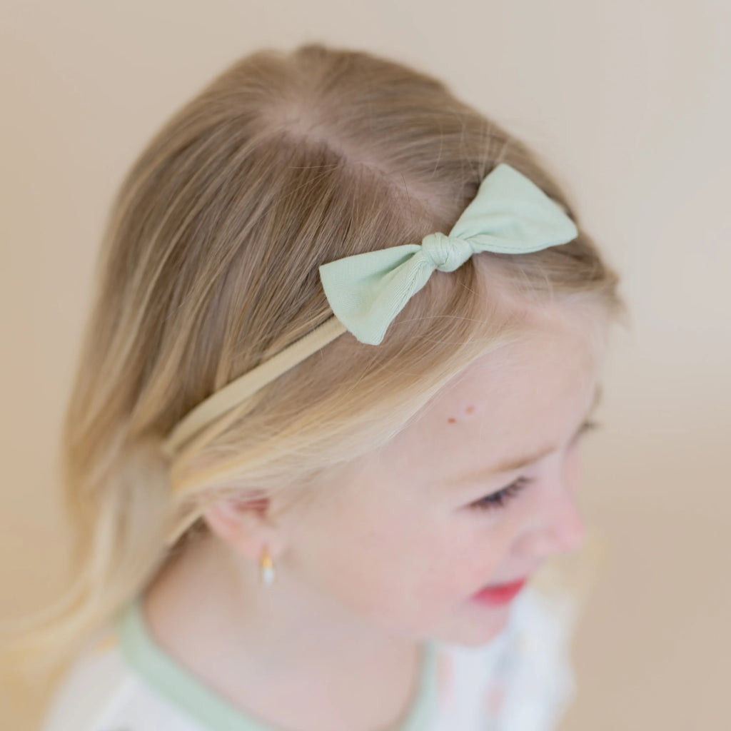 Tiny Nylon Bow