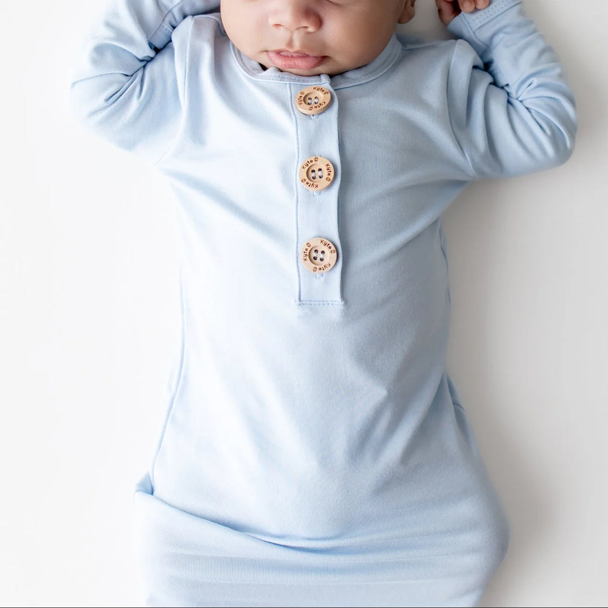 Knotted Day Gown with Hat Set