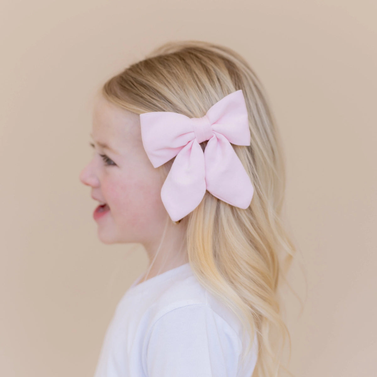 Medium Alligator Clip Bow