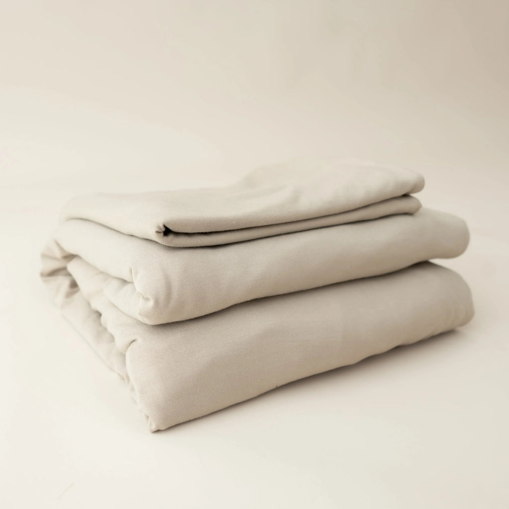Fitted Sheet with Pillowcases