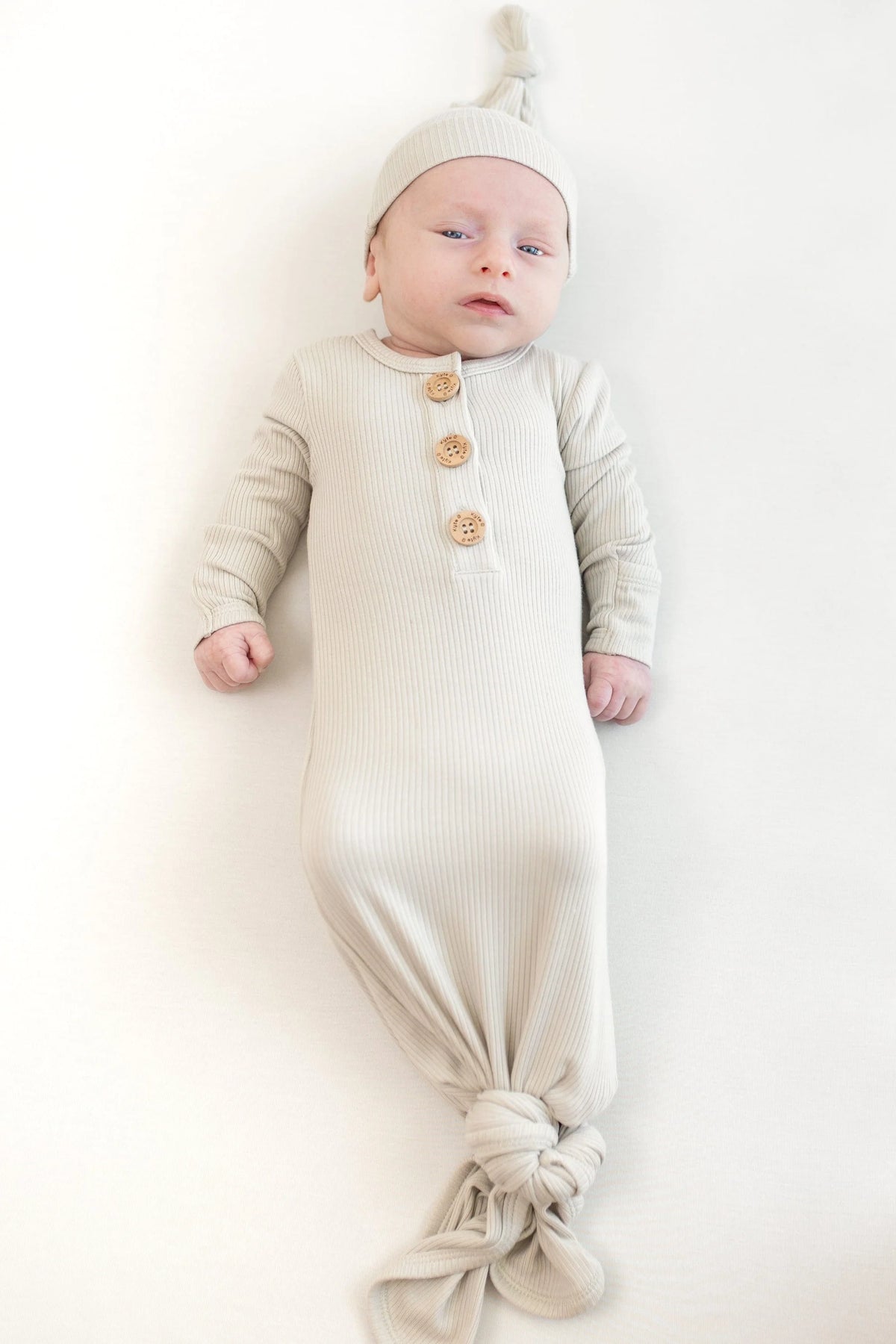 Ribbed Knotted Day Gown with Hat Set Main image