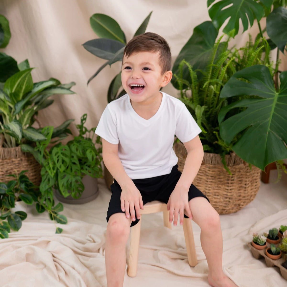 Toddler V-Neck Tee Main image