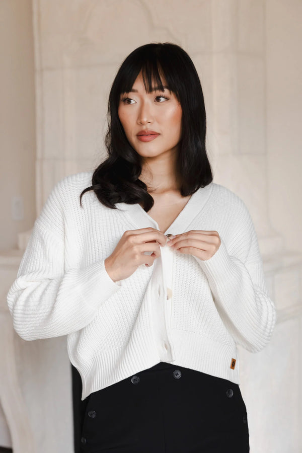 Chunky Knit Women's Cropped Cardigan