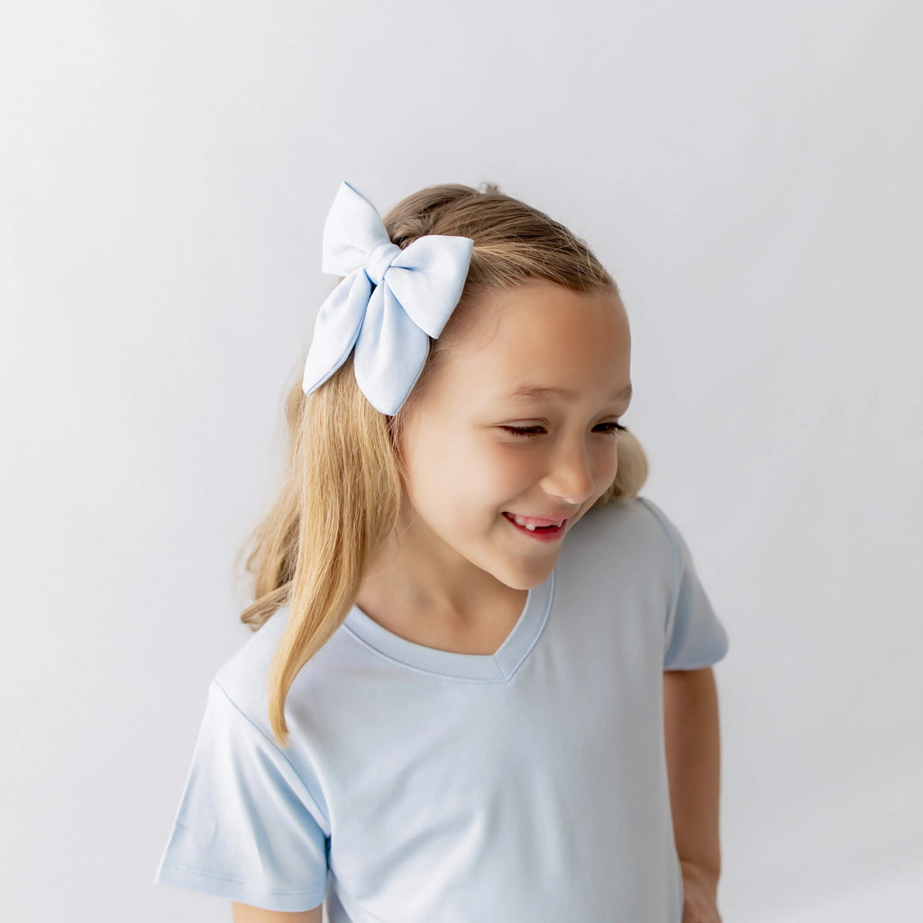 Medium Alligator Clip Bow