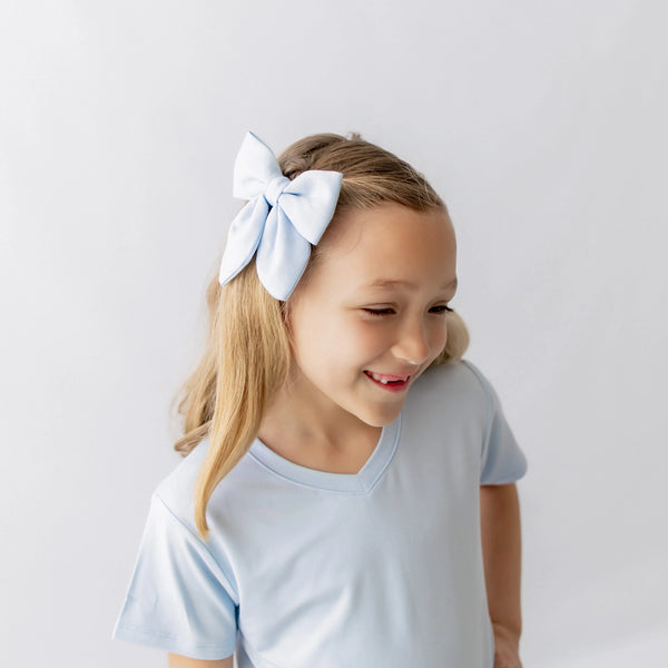 Medium Alligator Clip Bow